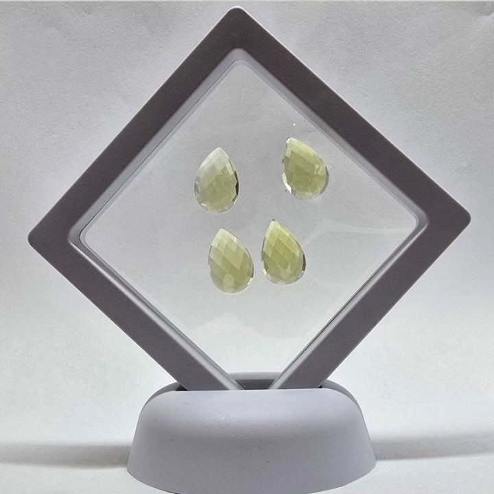 Lotto con 4 Quarzi Lemon Taglio:  Goccia 10x15 mm - 26,22 ct