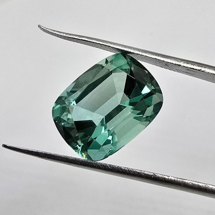 Tormalina Namibia Cushon 12,60 x 10,30 mm - 6,85 ct