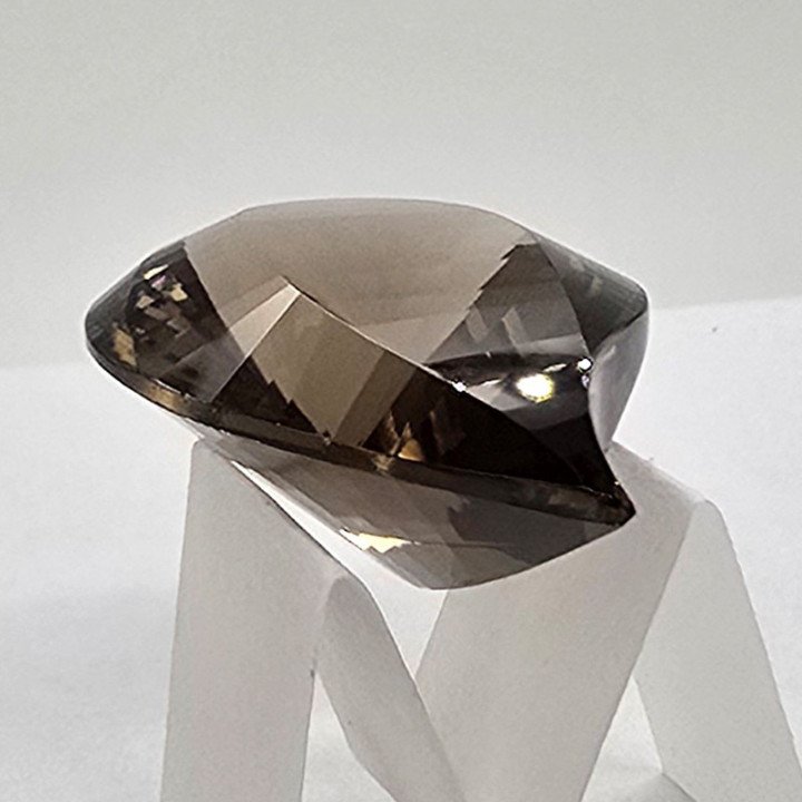 Pear-Cut Smoky Quartz 18x24 mm - 20.86 ct