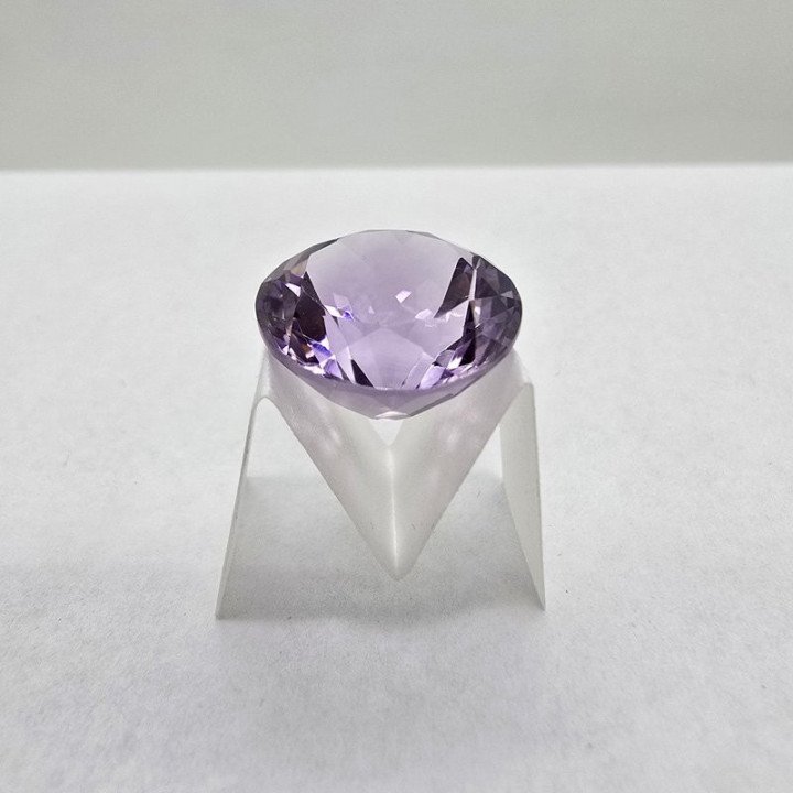 Round-Cut Amethyst 14 mm - 8.20 ct