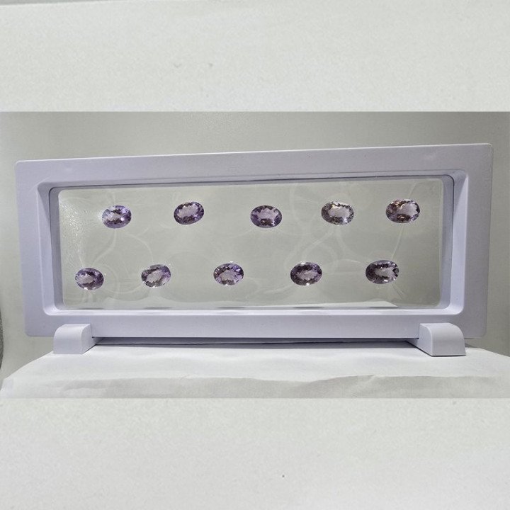 Lot of 10 Oval-Cut Amethysts 12 x 16 mm - 79.73 ct