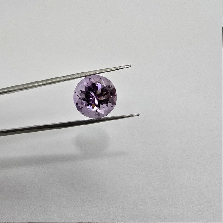 Round-Cut Amethyst 14 mm - 8.95 ct