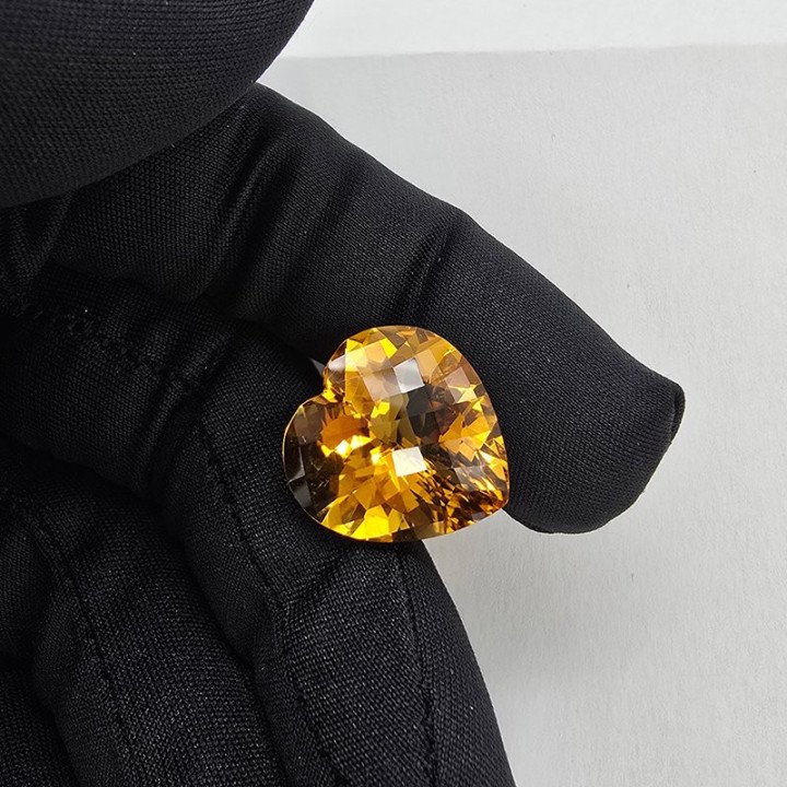 Citrino Cuore 20x20mm - 18,90 ct