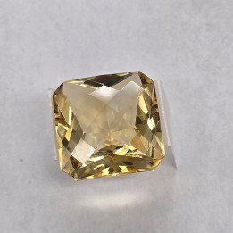 Citrine - Radiant Cut - 17.20x117.20 mm - 18.58 ct