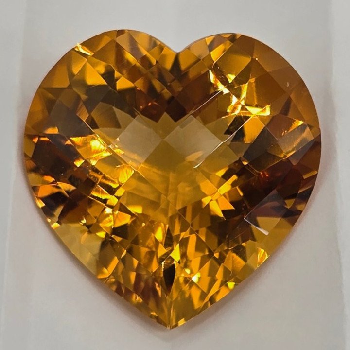 Citrino Cuore 20x20mm - 20
