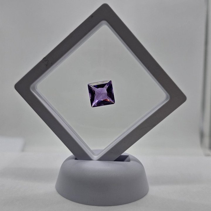 Princess-Cut Amethyst 14x14 mm - 10.91 ct