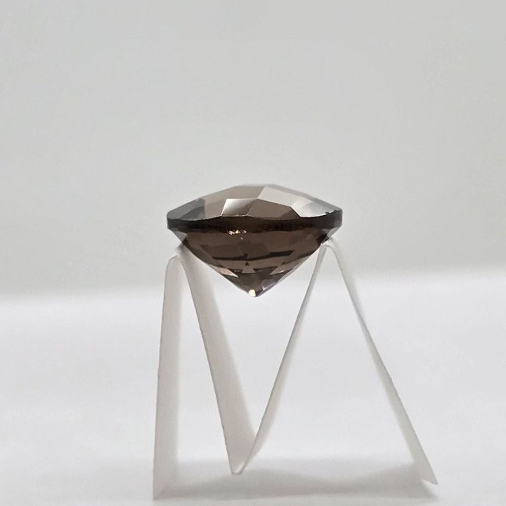 Lot of 12 Round-Cut Smoky Quartz 10 mm - 38.09 ct
