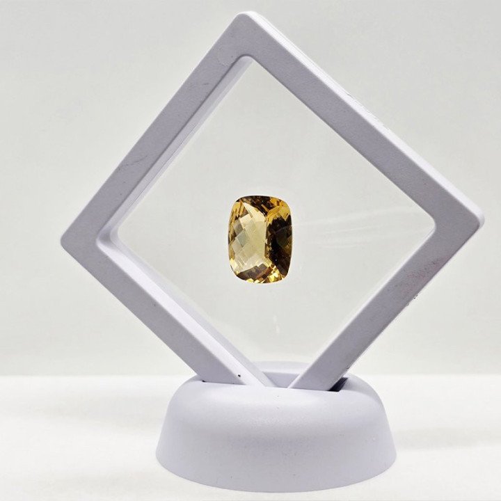 Cushon Cut Honey Quartz 15x20 mm - 15.68 ct