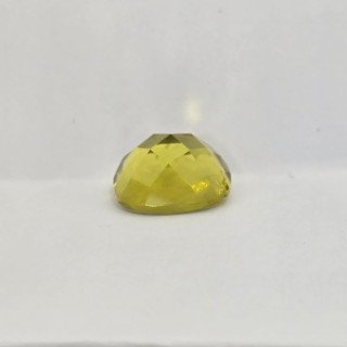 Quarzo limone Taglio:  cabochon sfaccetato